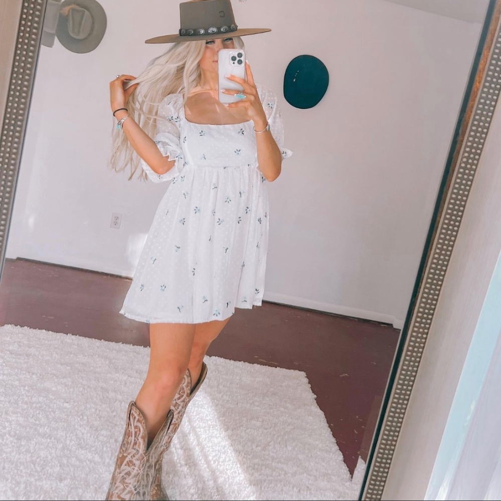 Gorgeous babydoll dress